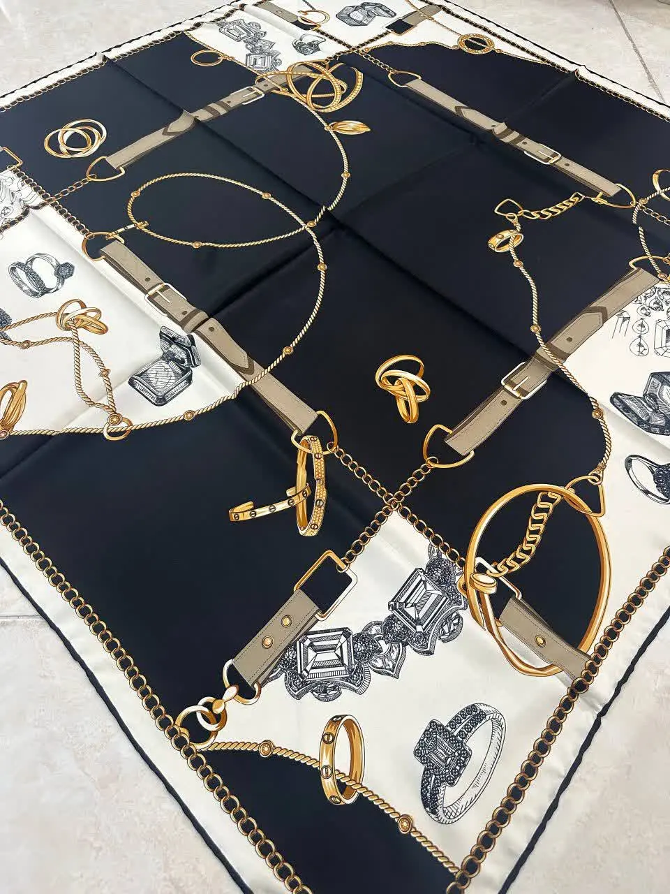 روسری ابریشم توییل کجراه/ ترک