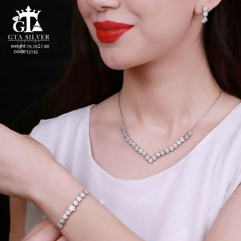برای هدیه دادن به
