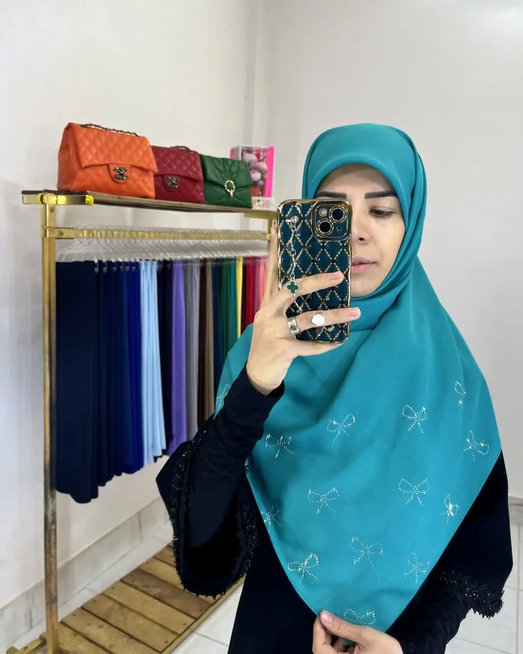 روسری نگین پاپیونی خوشگل😍🌹❤️👌
