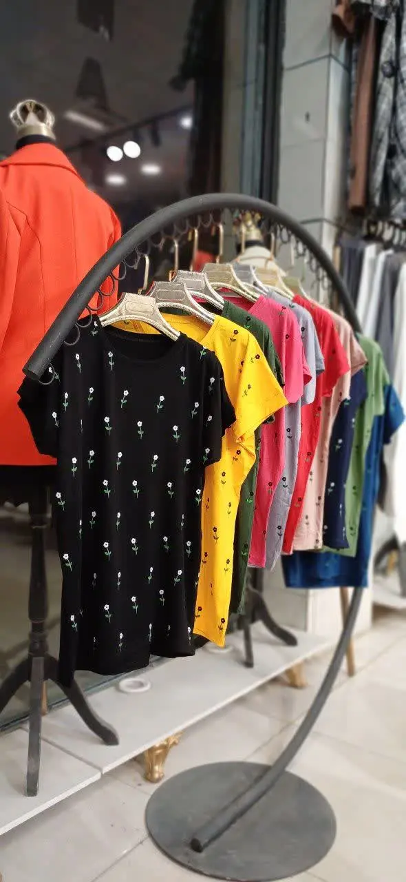 نام: تیشرت وشلوارک گل لاله 
