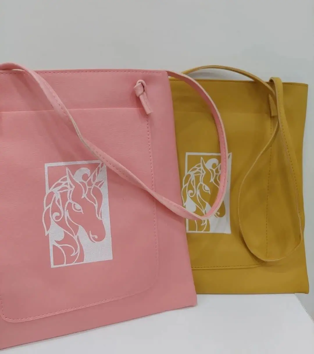 👛 کیف دخترانه لواشکی
