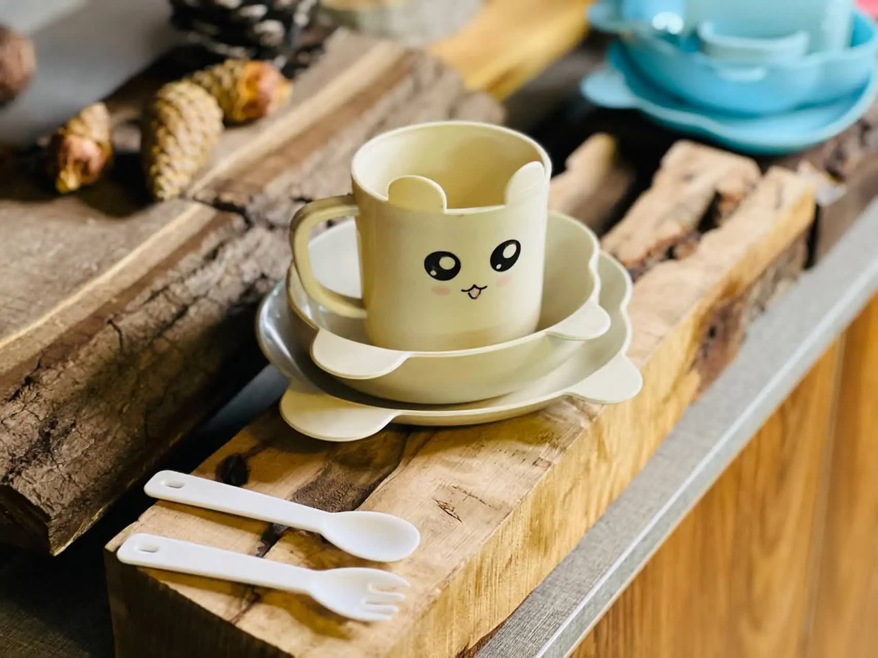 سرویس غذا خوری کودک ۵ پارچه
