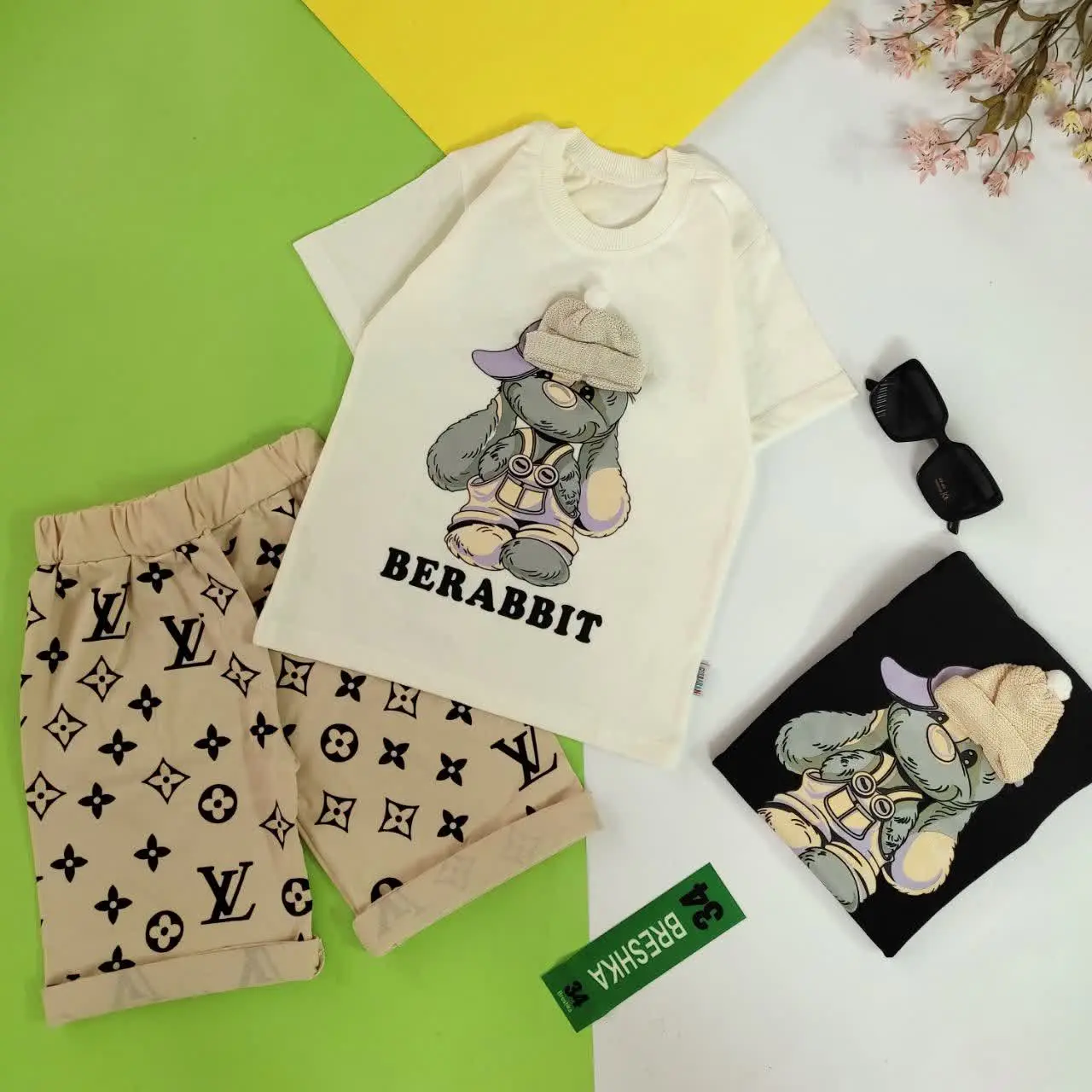 نظر شما چیه؟ من که خیلی خوشم اومده هم شیکه هم اسپرت واسه دختر پسرای خاص پسند👌☺️
