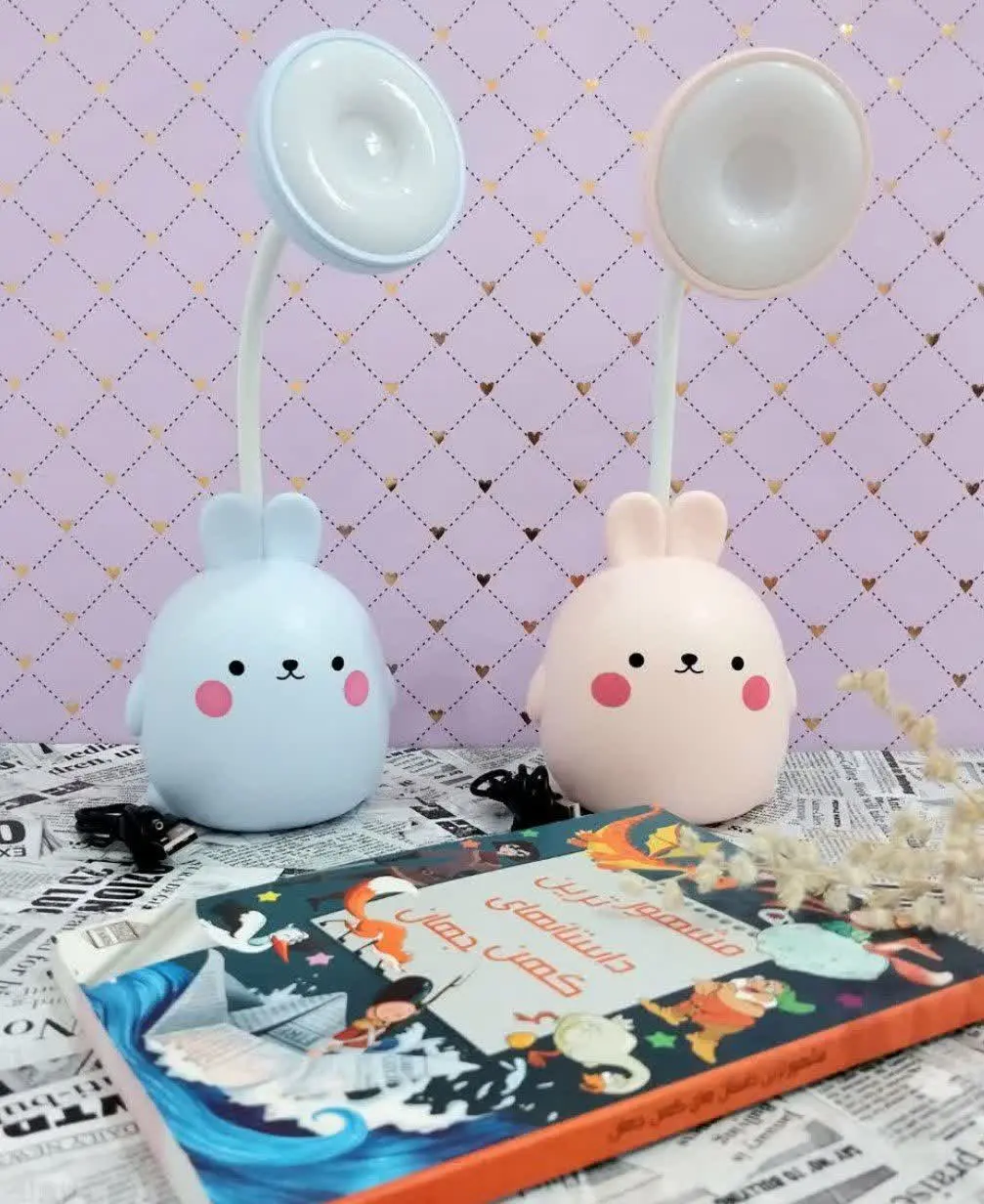 این مدل چراغ مطالعه یکی از پرطرفدارهاست واقعا هم خوشگله وبچه‌ها خیلی دوستش دارن 🐰🌸🐰🌸🐰🌸🐰🌸🐰🌸

