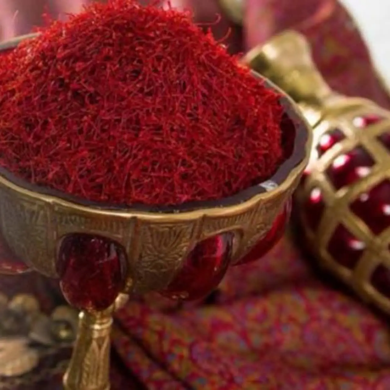 زعفران و محصولات  قائنات عطر بهشت