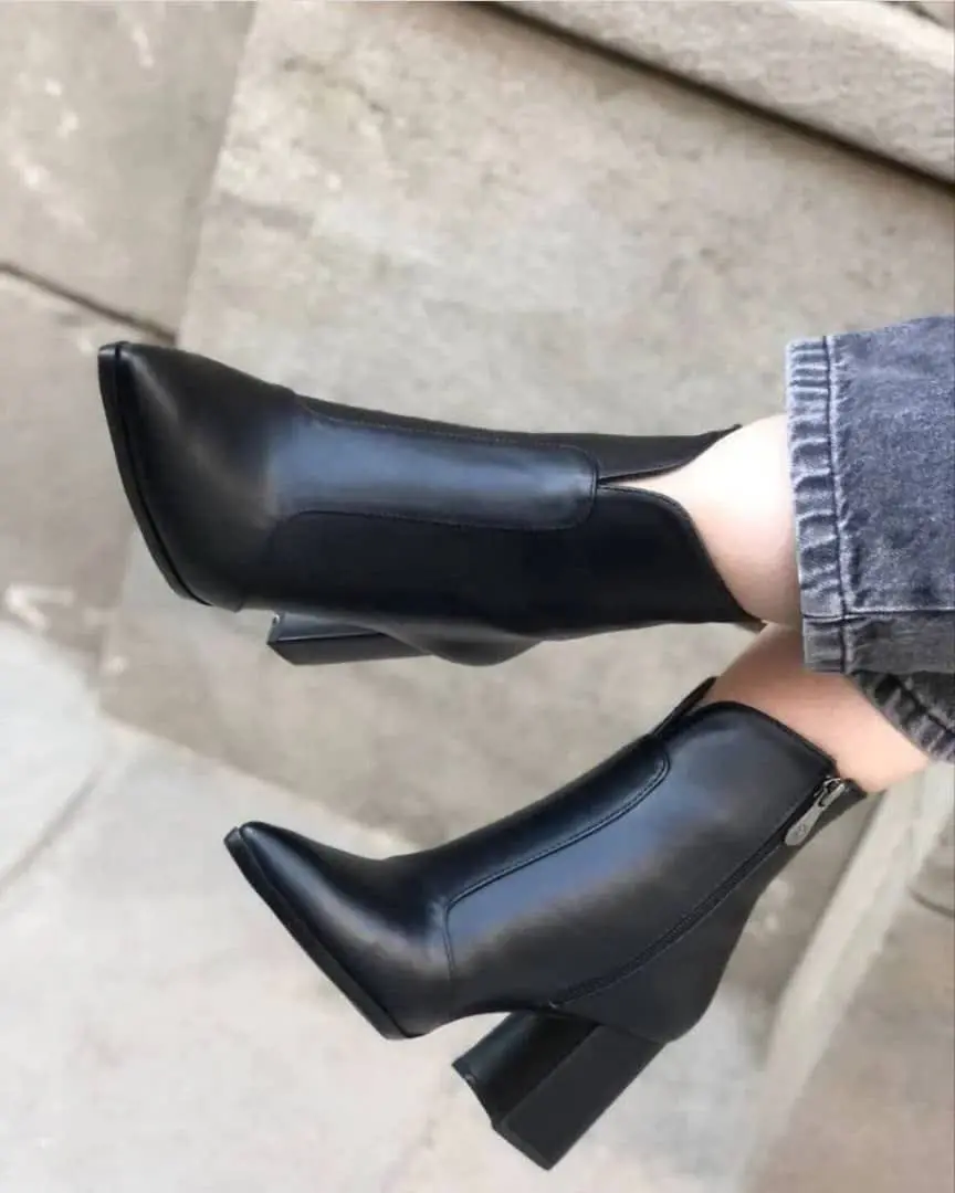 بوت پاشنه ۵ سانت 
