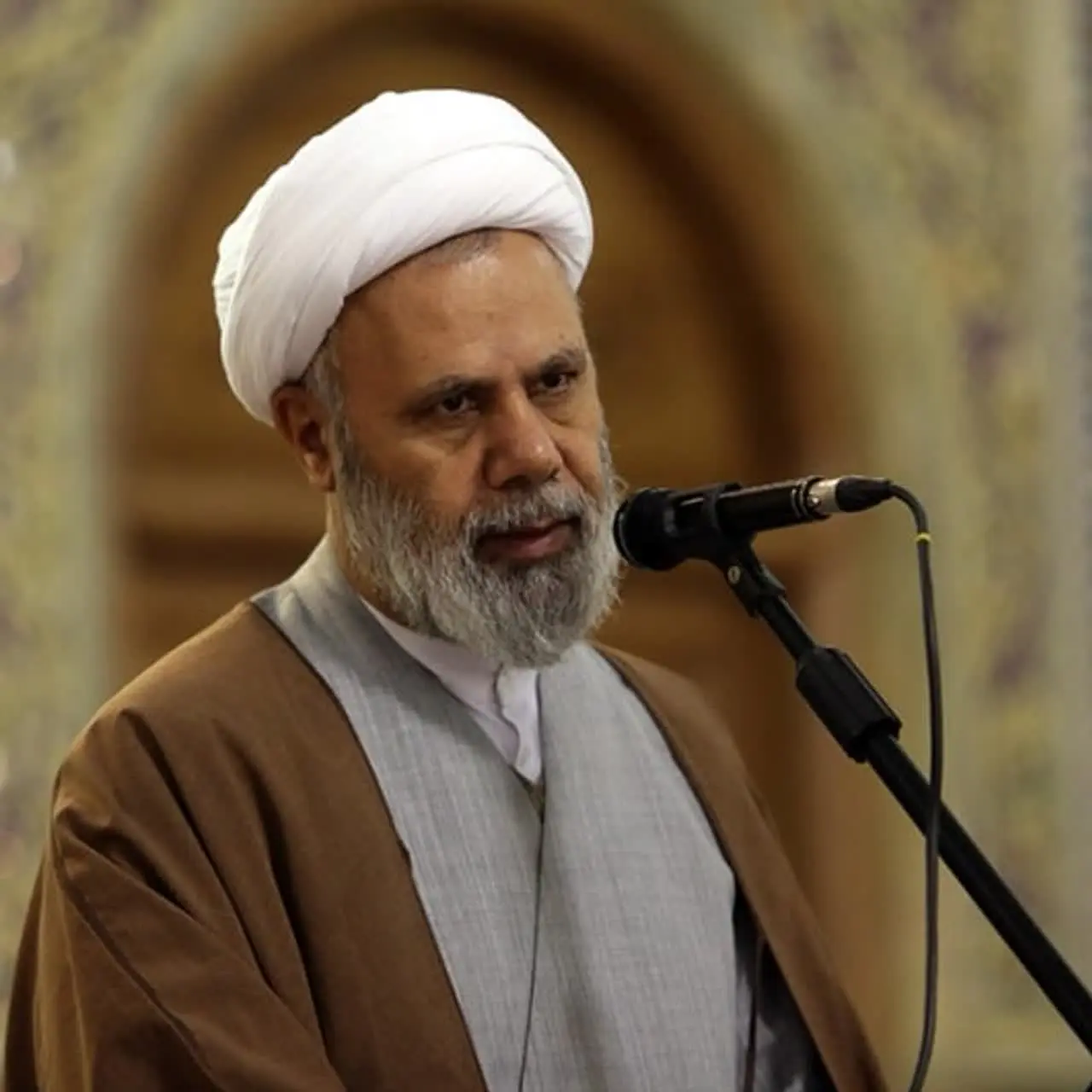 در محضر استاد احمد عابدی