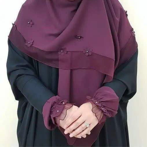 🧕 ست روسری و ساق دست مدل شکوفه رنگ مشکی⚫️
