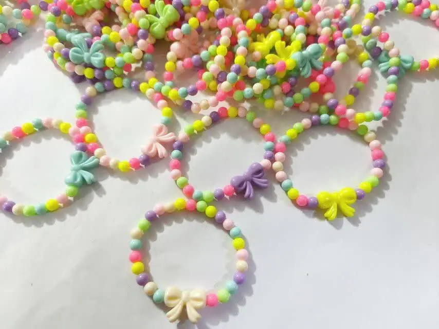 🌸 دستبند رنگی بسته بندی شده...