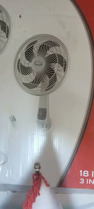 ✅پنکه سه حالته رانکو مدل RK-۶۲۰ با پابه بلند استیل، ۵ عدد پره، توان ۵۵ وات و قیمت ارزان جزء بهترین مدل‌های پنکه کنترل دار رانکو می‌باشد. پنکه سه حالته رانکو مدل RK-۶۲۰ قابلیت استفاده به صورت