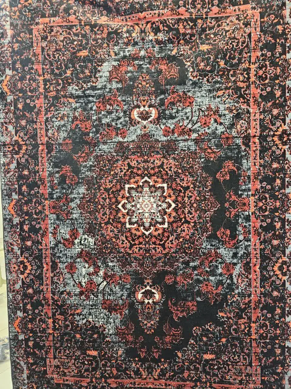 تعدادی فرش ۴ متری
