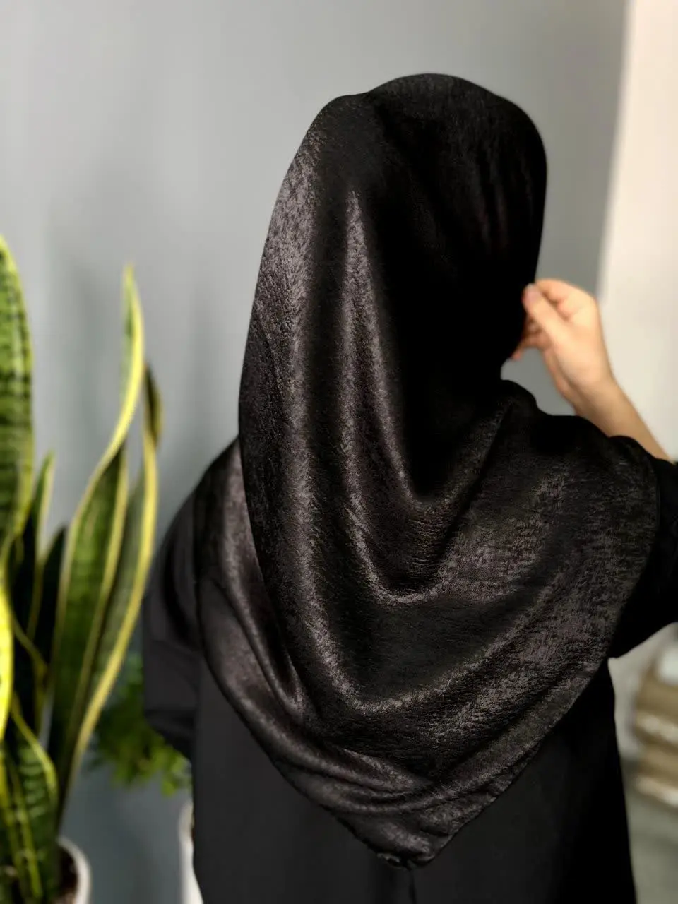 روسری مشکی کوپرا
