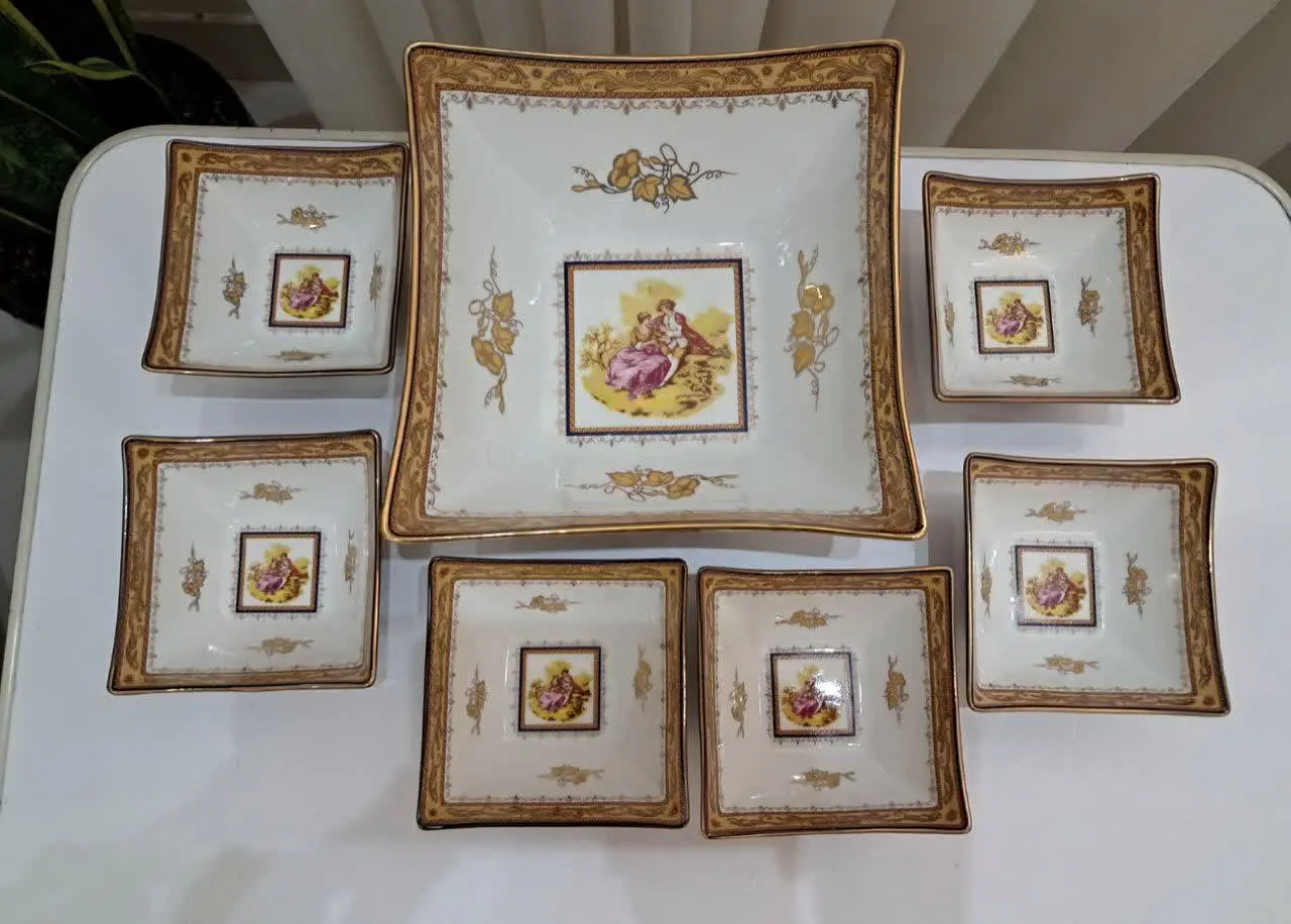 ۱۲ عدد پیاله مربع لیلی
