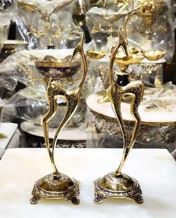 غزال برنز
