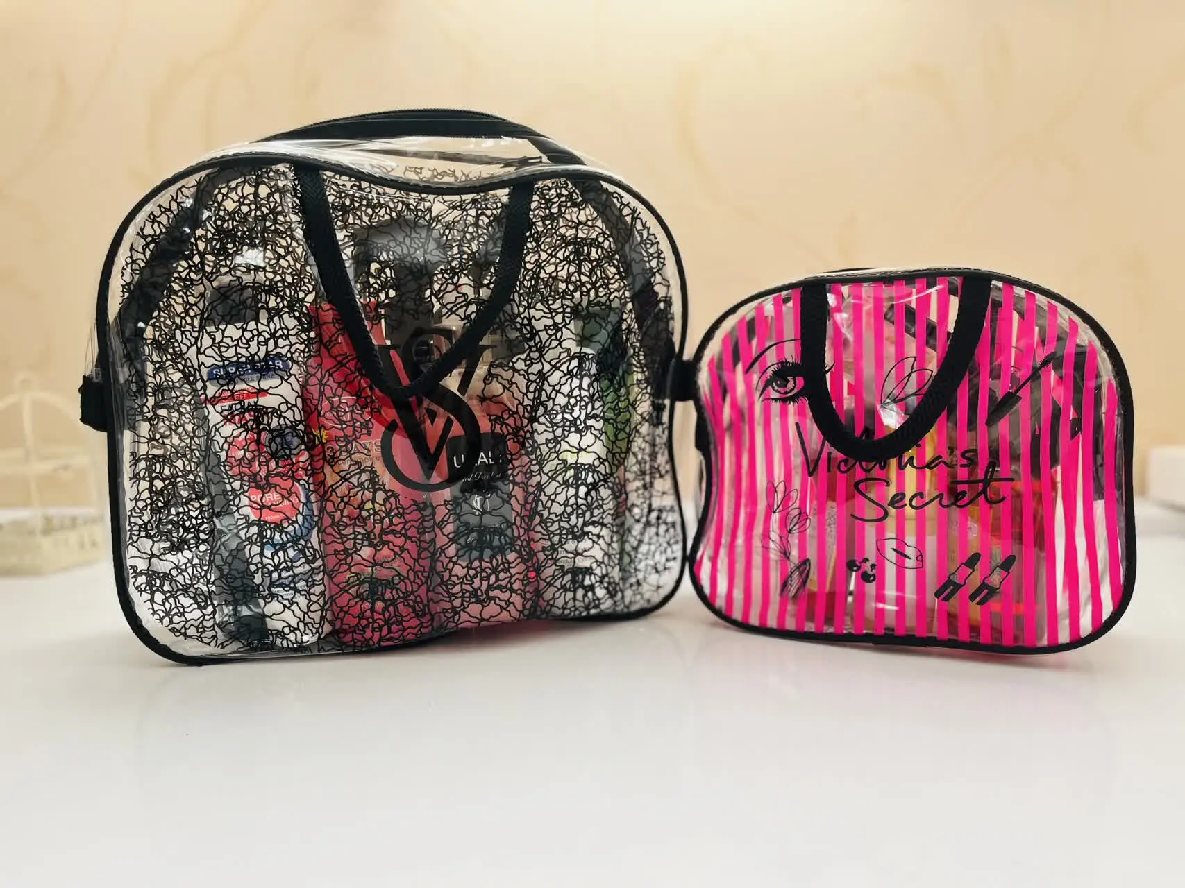 👛کیف طلقی ارایشی و بهداشتی 
