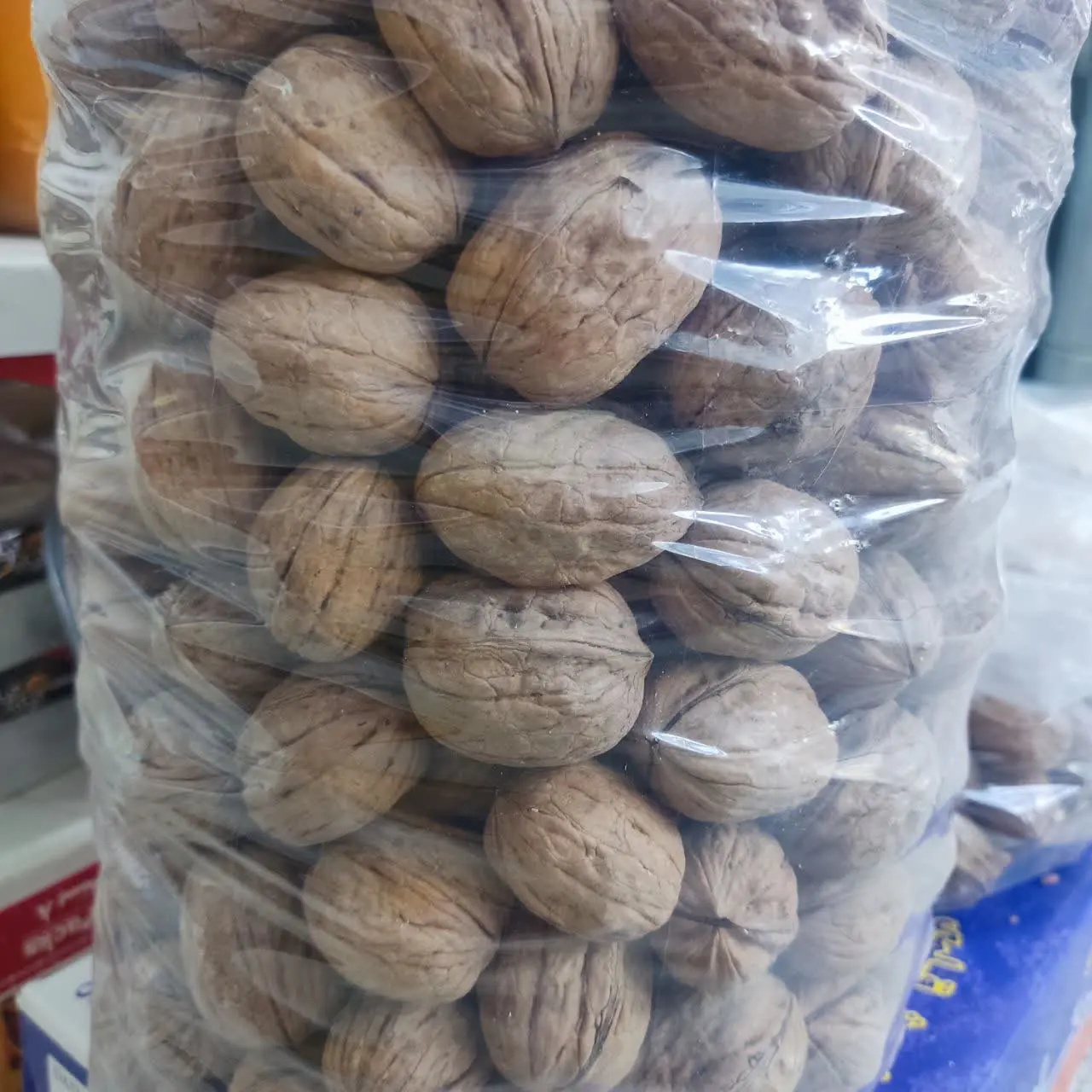 گردو لوکس
