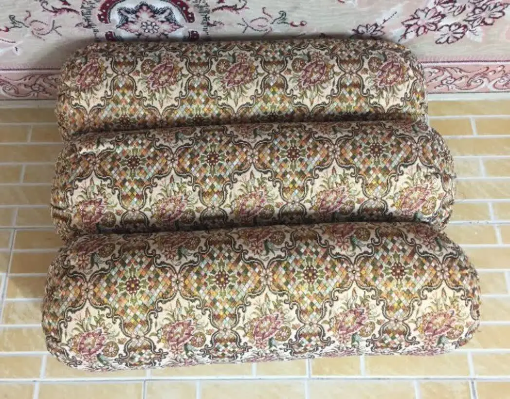 سه تا متکا سنتی 
