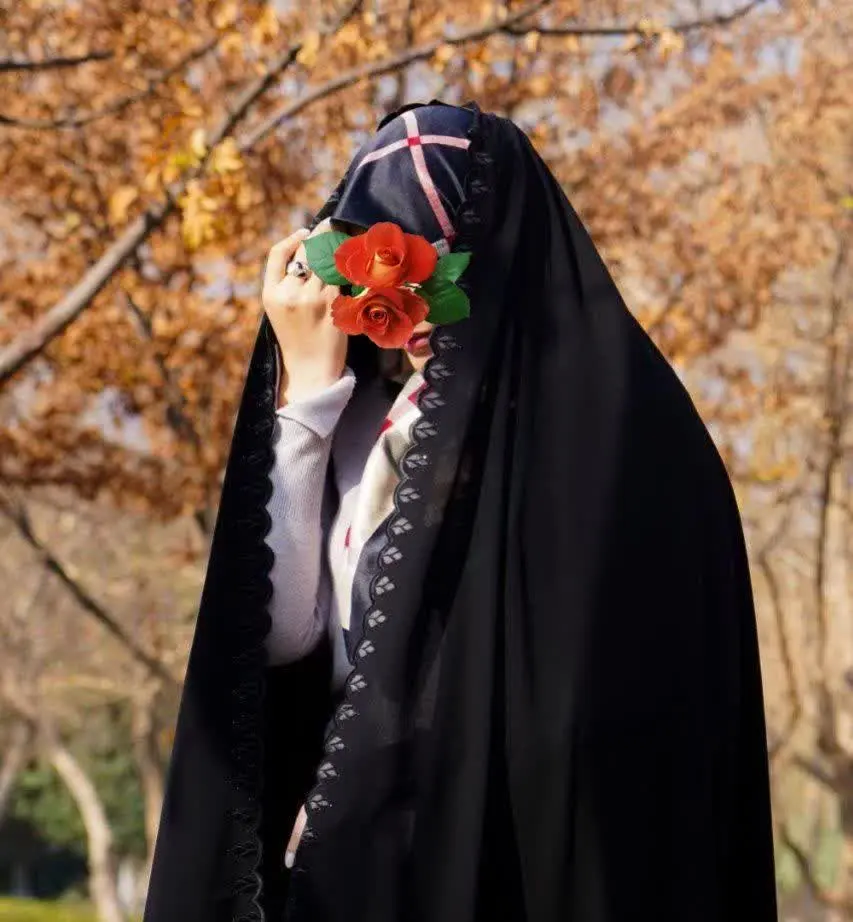 🔹 چادر ساده سنتی، مدل گلدوزی بهار با پارچه کرپ کره‌ای معروف ✅

