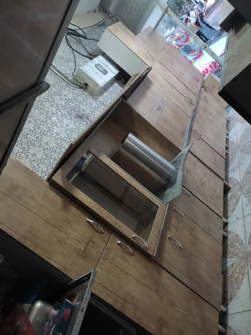 ۱۲متر کابینت تمام ام دی آف هستش 
