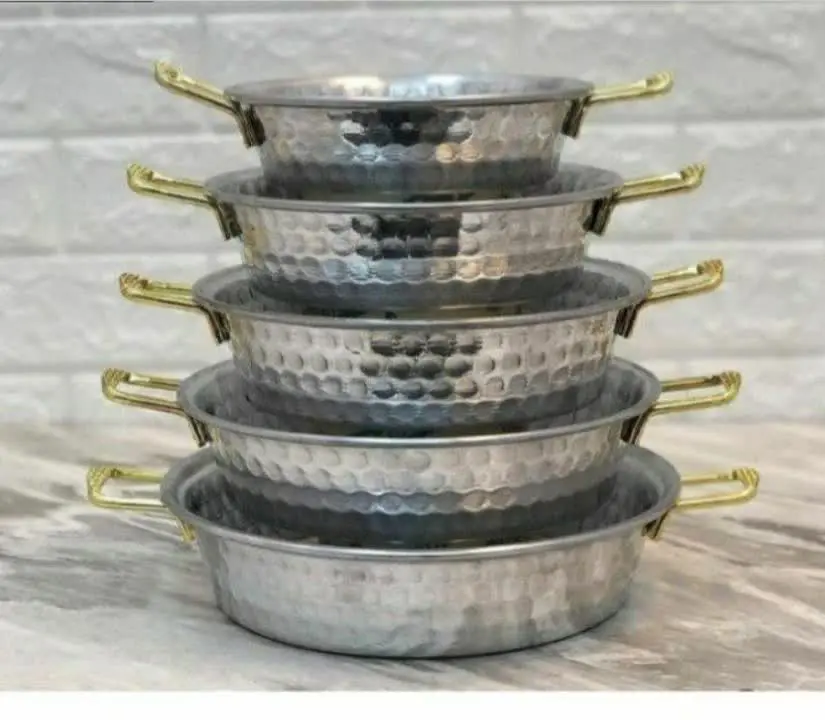 تابه پنج رقم چکشی دسته طلایی
