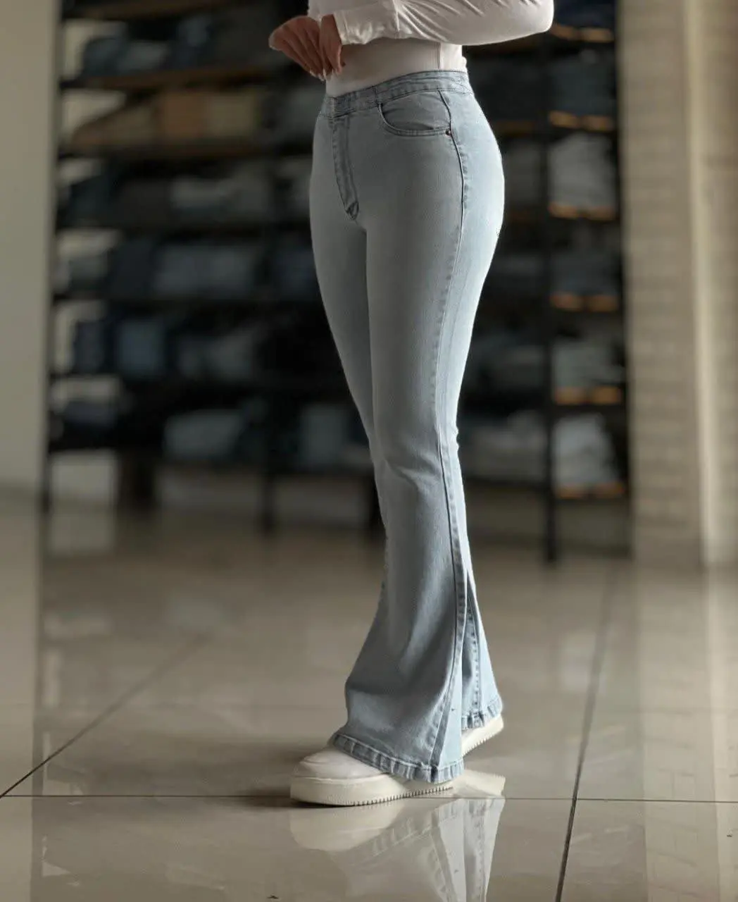 نام: ۲۰۰۱

