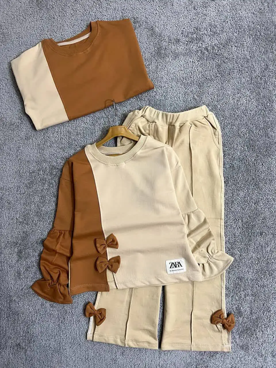 لباس دخترونه باید درعین ساده بودنش قرتی باشه🫣🥰
