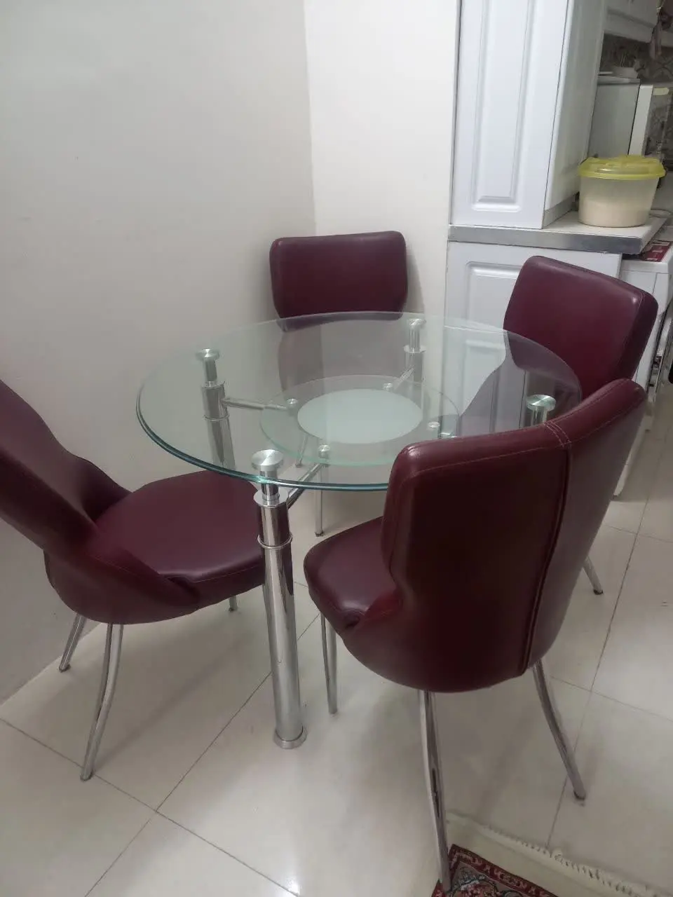 میز ناهارخوری ۴نفره
