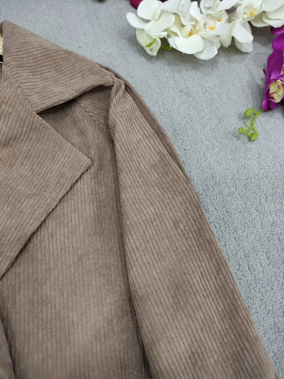 🍃نام: ترنچ کت میله‌ای اطلس
