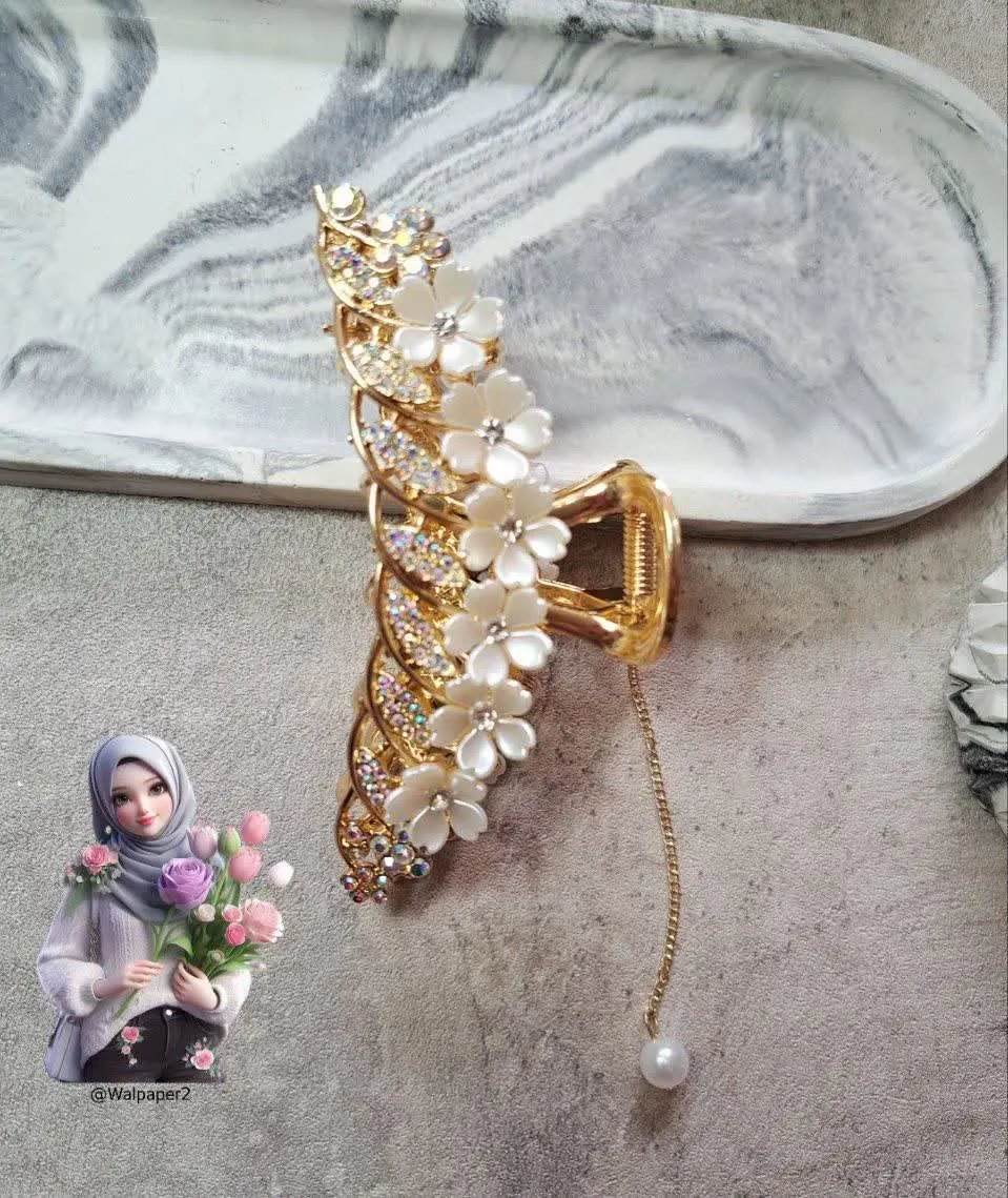 🍀 نوع محصول #کلیپس فلزی۷رنگ پرطرفدارشکوفه‌ای با آویز زنجیری😍
