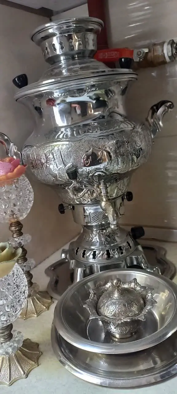 سماور کیهان ۴لیتری نونو همراه با سینی وکاسه اک مناسب حهاز
