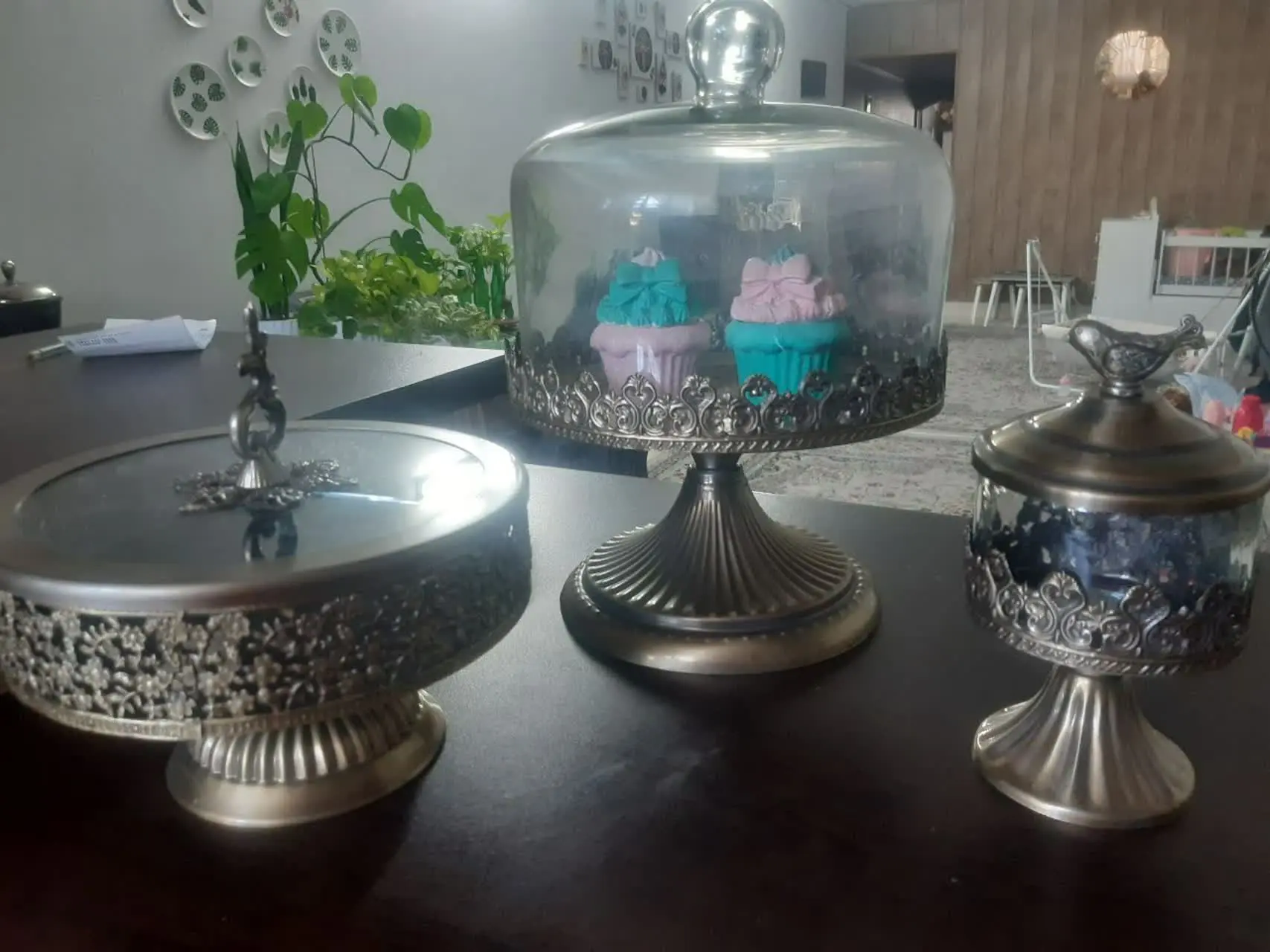 کاپ کیک و شکلات خوری و قندان آنتیک 
