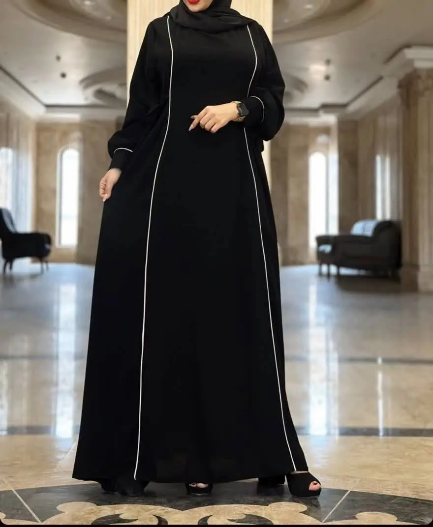 👚 نام: عبایی لیلا
 — تصویر محصول در تاپ هشتگ