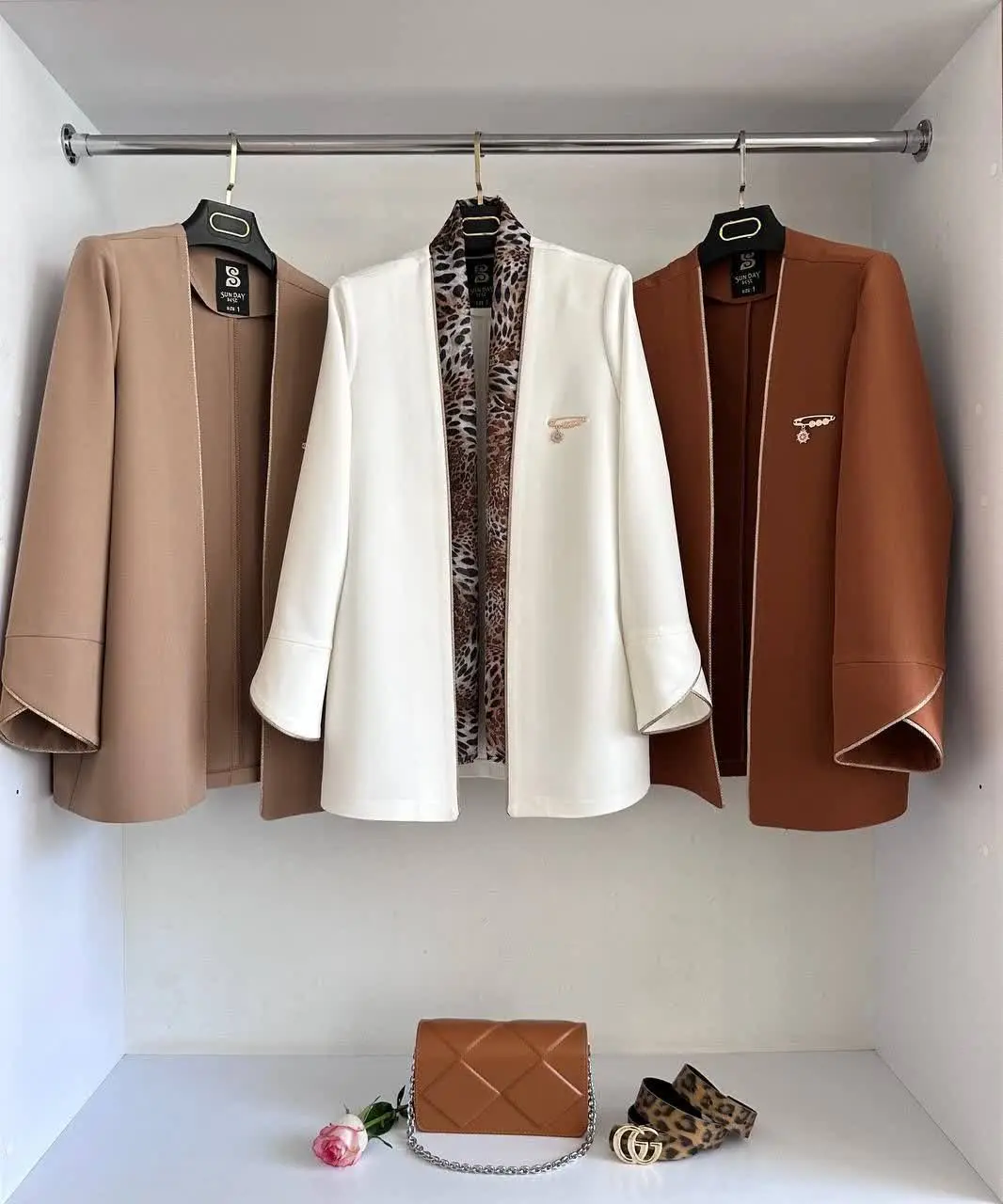 👚نام: کت لادن
