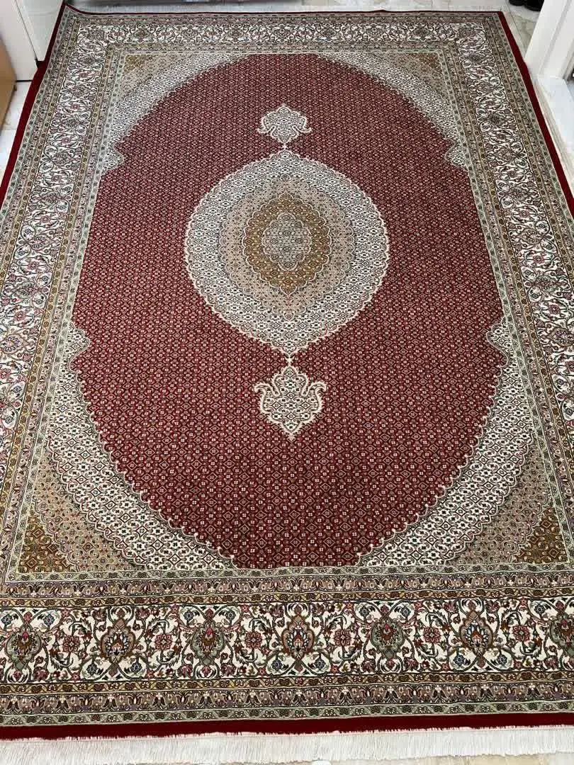 یک تخته فرش ماشینی ۹ متری طرح ماهی برند خاطره کویر یزد❌️❌️
