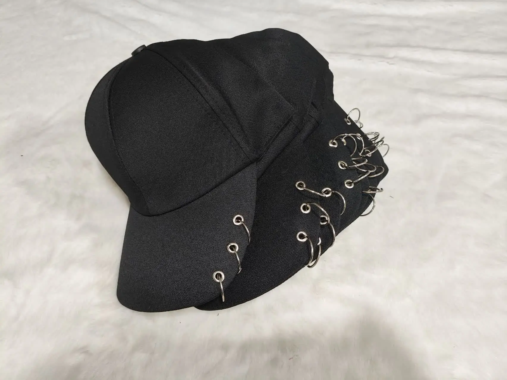 👚نام: کلاه پرسینگ ساده 💢
