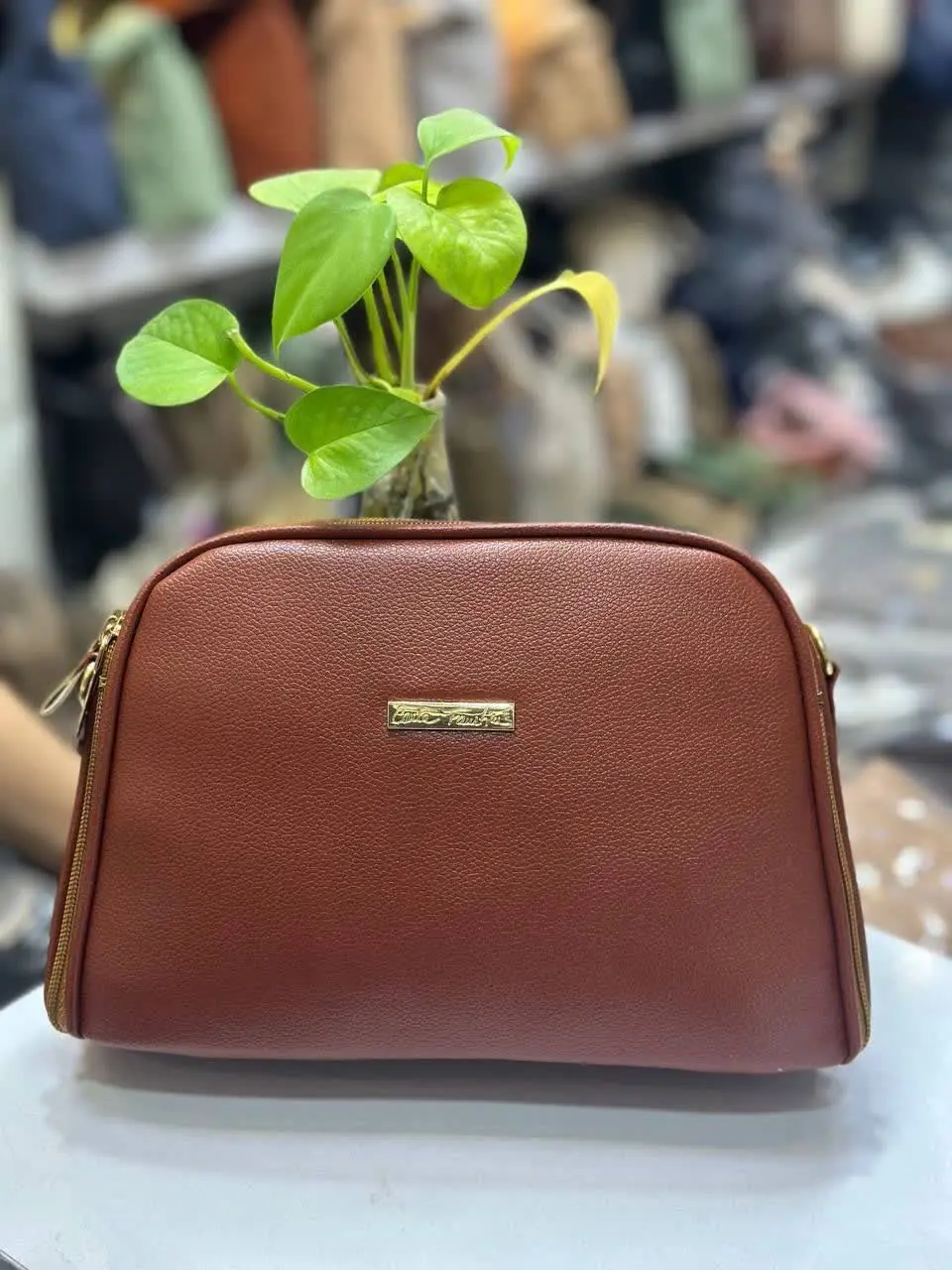 کیف پاسپورتی ۳ زیپ 🌟 — تصویر محصول در تاپ هشتگ