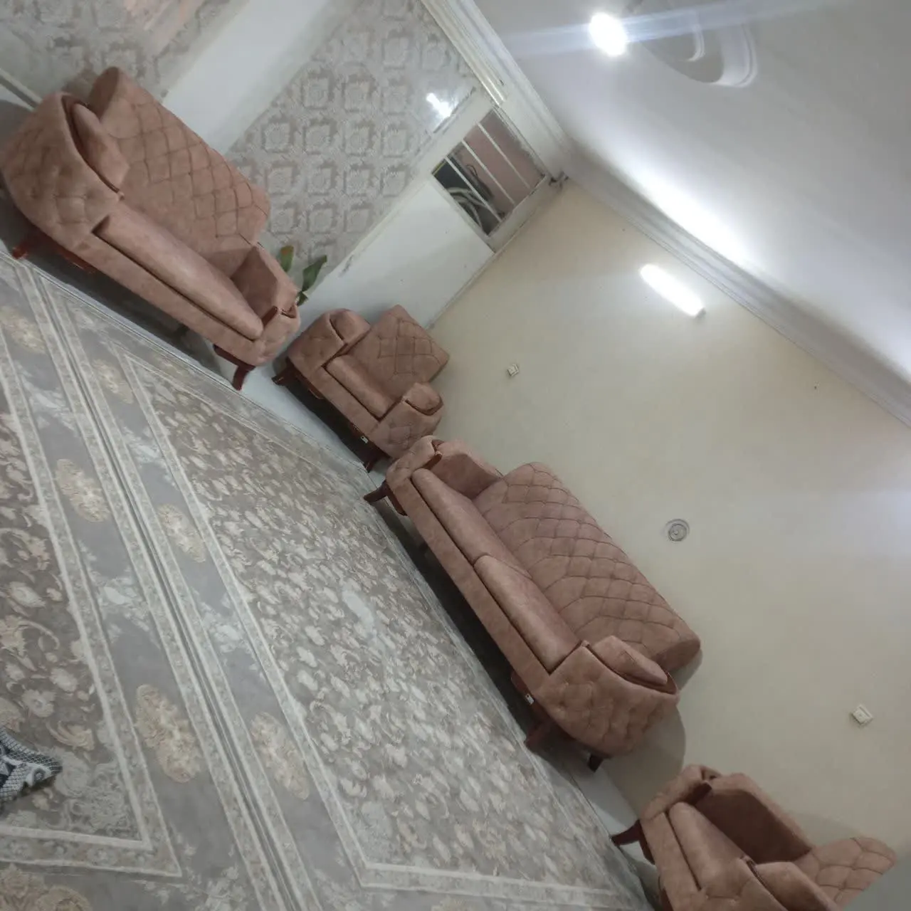 مبل راحتی ۷ نفره چوب ضخیم راش 

