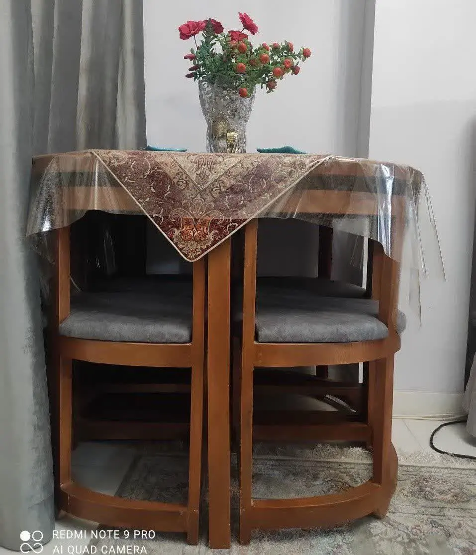 میز ناهارخوری ۴ نفره چوب گردو ضد موریانه نونو مناسب جهیزیه
