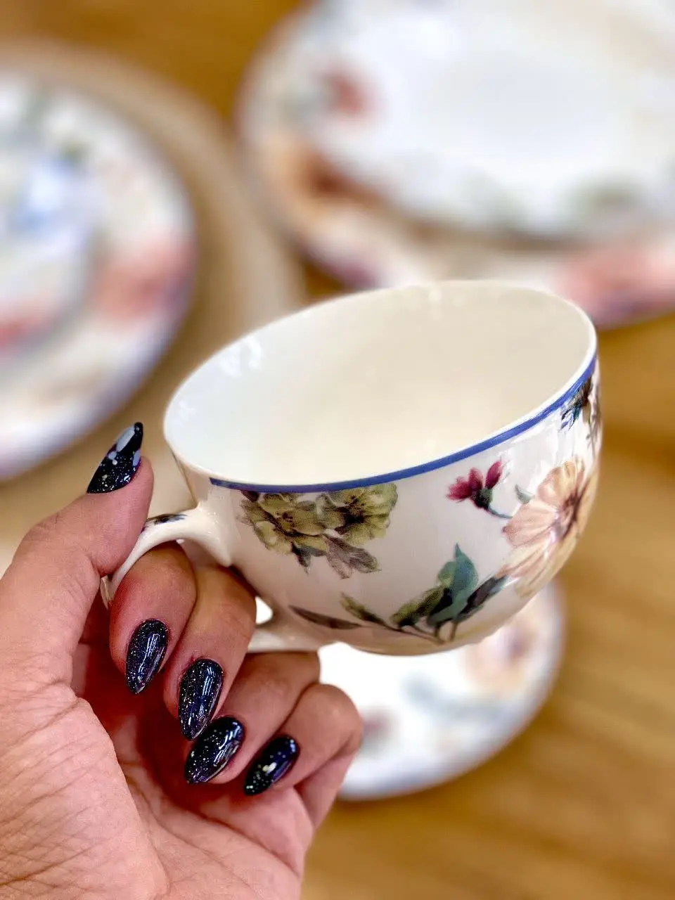 سرویس غذا خوری شش نفره ۳۰ پارچه
