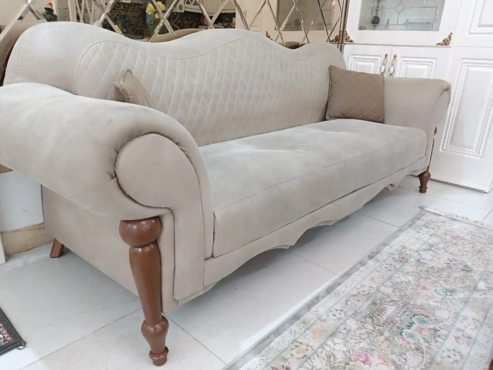 مبل مبلمان چستر راحتی کلاسیک ۸نفره
