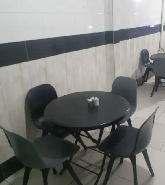 ست میز و صندلی ۴ نفره
