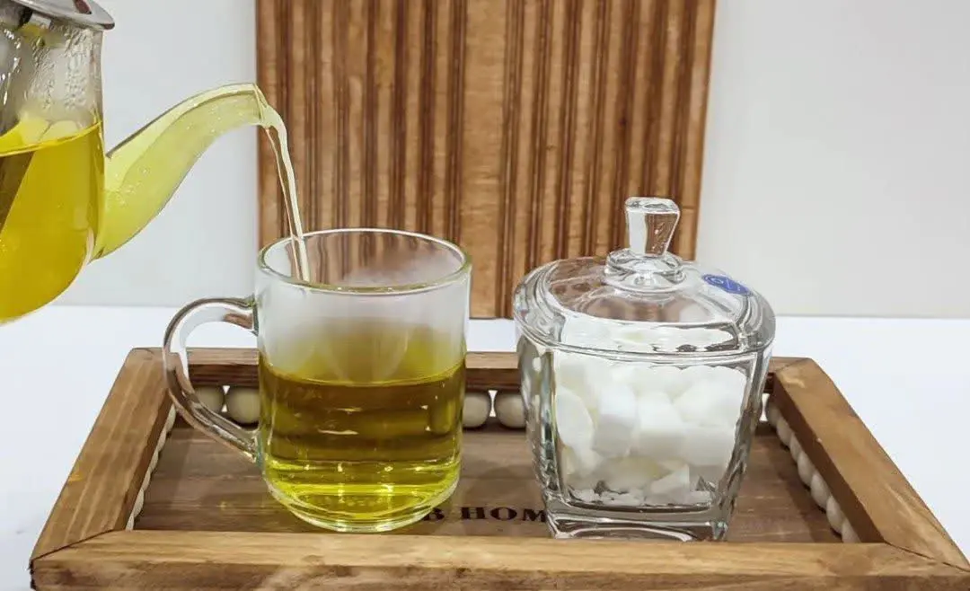 لیوان فرانسه مدلی که همیشه به روز ست با قندان 
