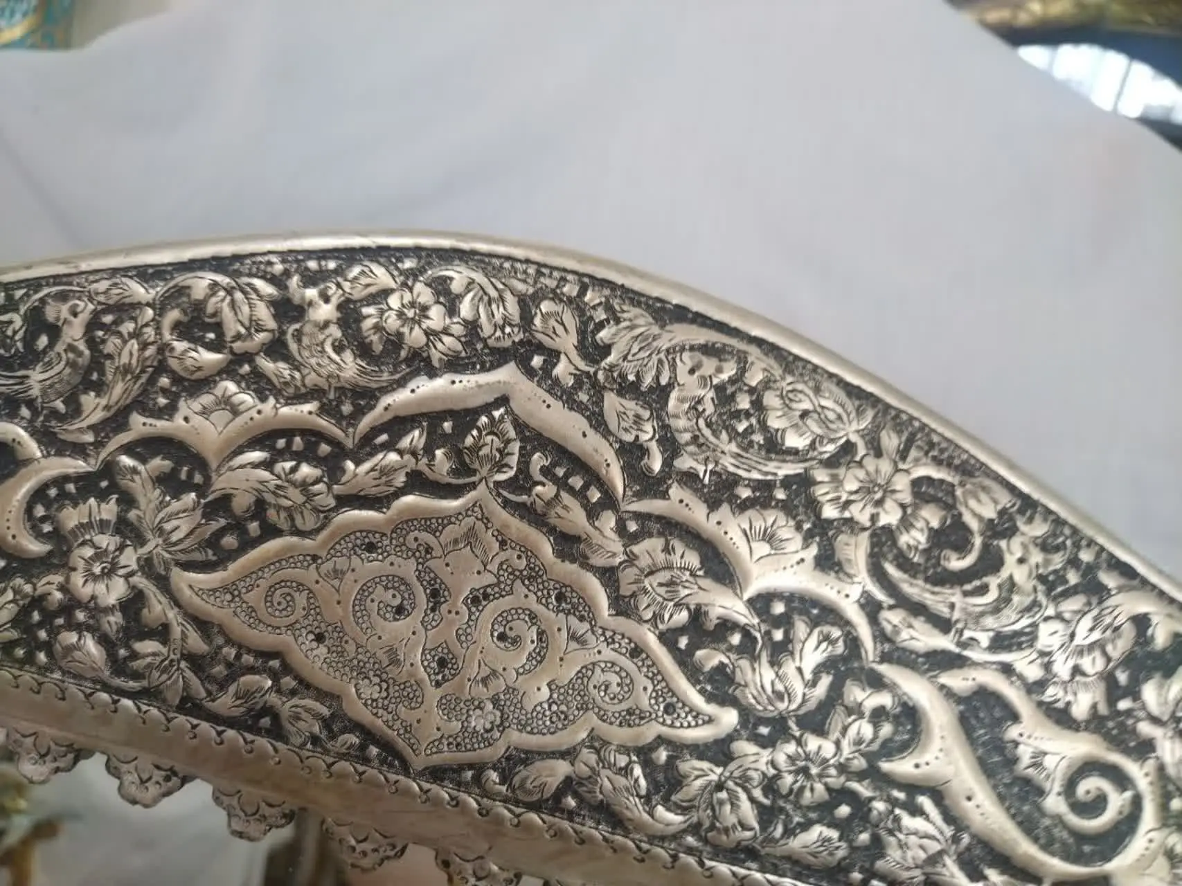اینه شمعدان برنجی قلم زنی 
