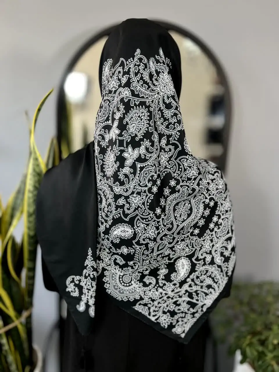 روسری کرپ چهارفصل
