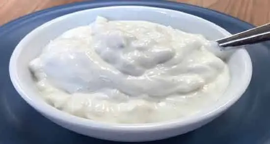 ماست دبه یزدان
