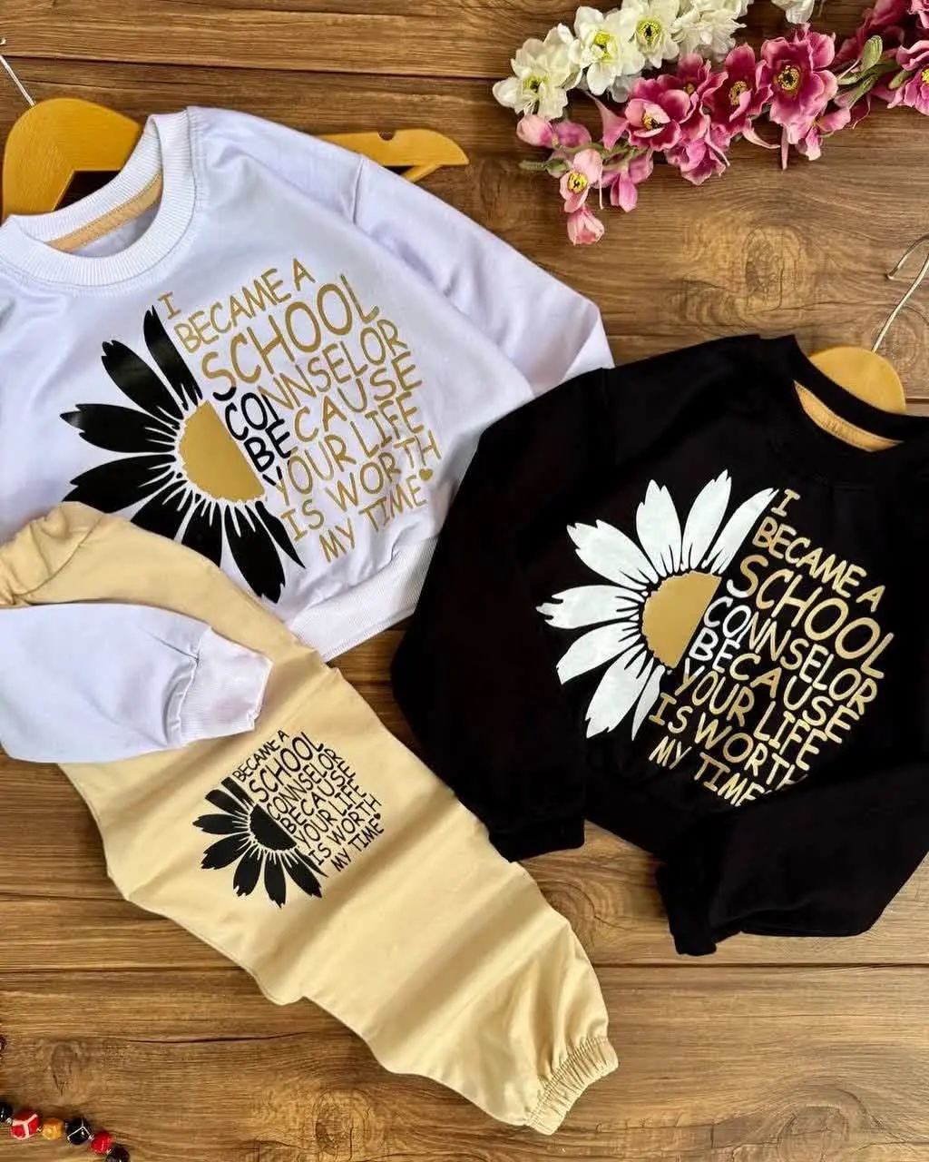 👚کراپ شلوار آفتابگردون😍
