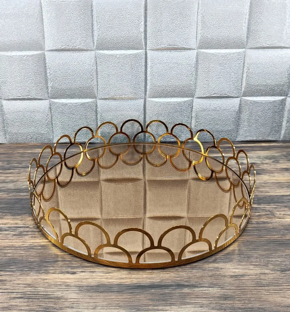 📌سینی کف آیینه‌ای طلایی و نقره ای😍👆
