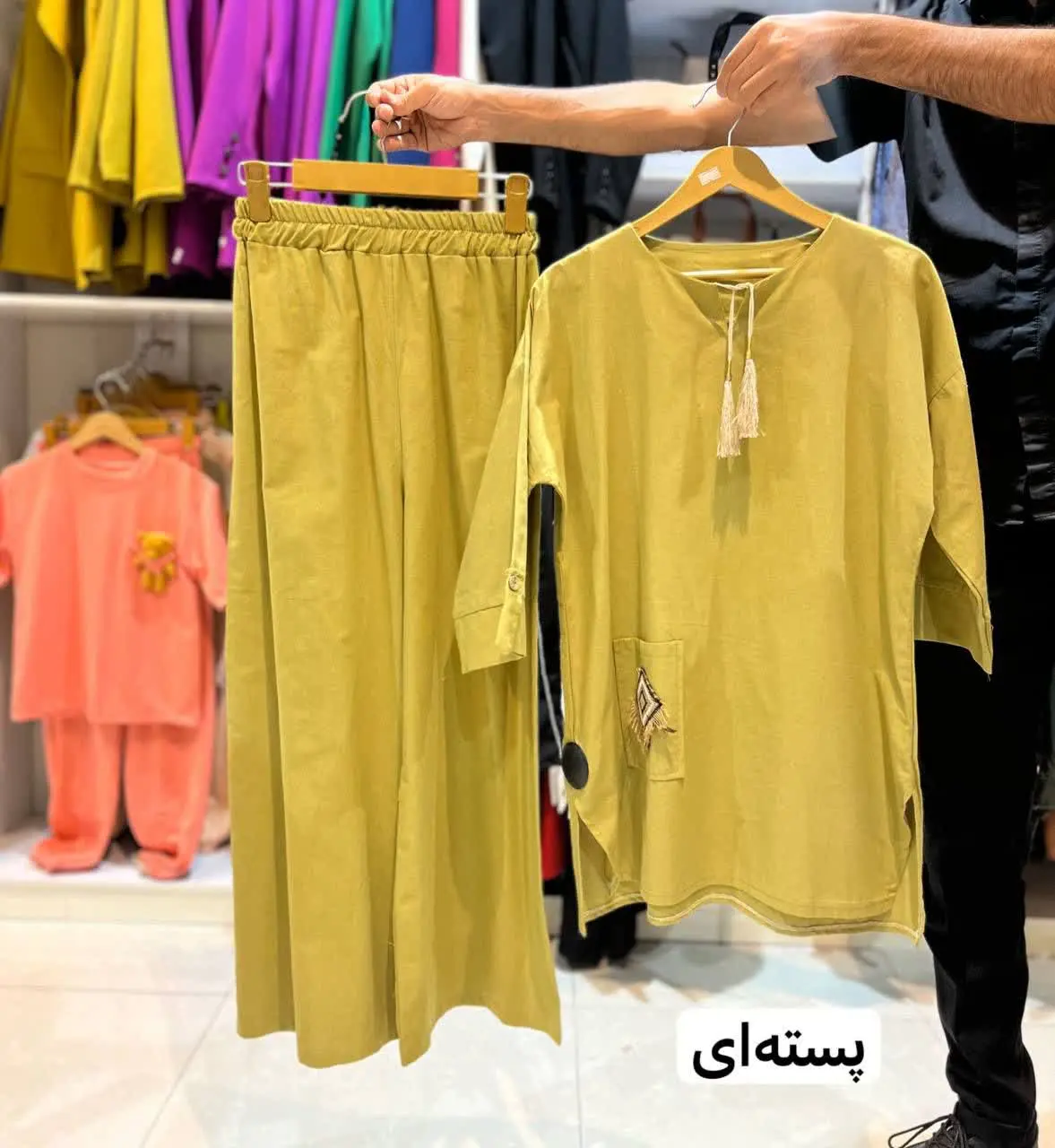 🖋نام: ست مانتو شلوار یقه منگوله دار
