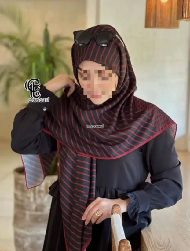 🦋روسری طرح دیپلمات زرشکی❤️
