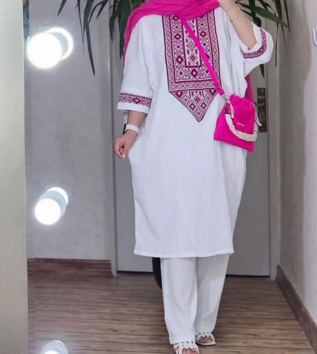 ب🛍نام: ساحلی کراش پیچک🌱
